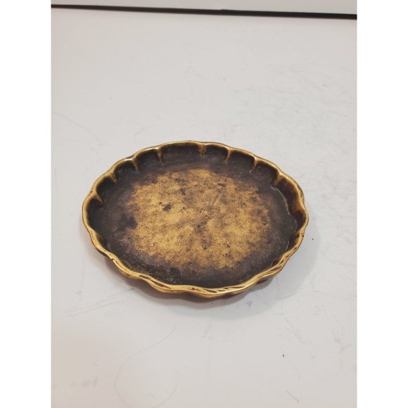 Vintage brass Plate,small small Plate, Trincket Plate, Carved brass Plate, brass - Picture 3 of 8